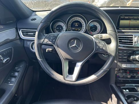 Used 2014 Mercedes-Benz E 350 Sedan image 5
