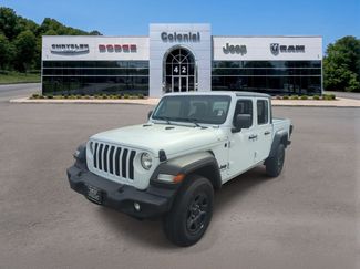 Used 2022 Jeep Gladiator Sport w/ Trailer Tow Package AWD/4WD video 2