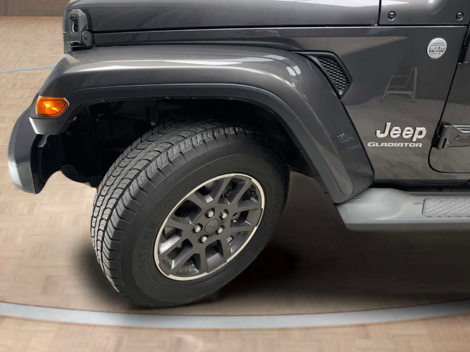 Used 2020 Jeep Gladiator Overland AWD/4WD image 32