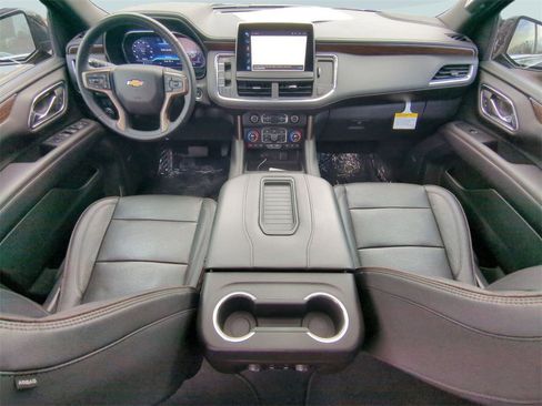 Used 2023 Chevrolet Suburban High Country image 22