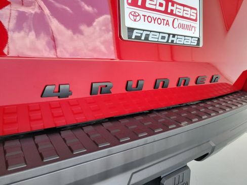 Used 2025 Toyota 4Runner SR5 RWD image 8