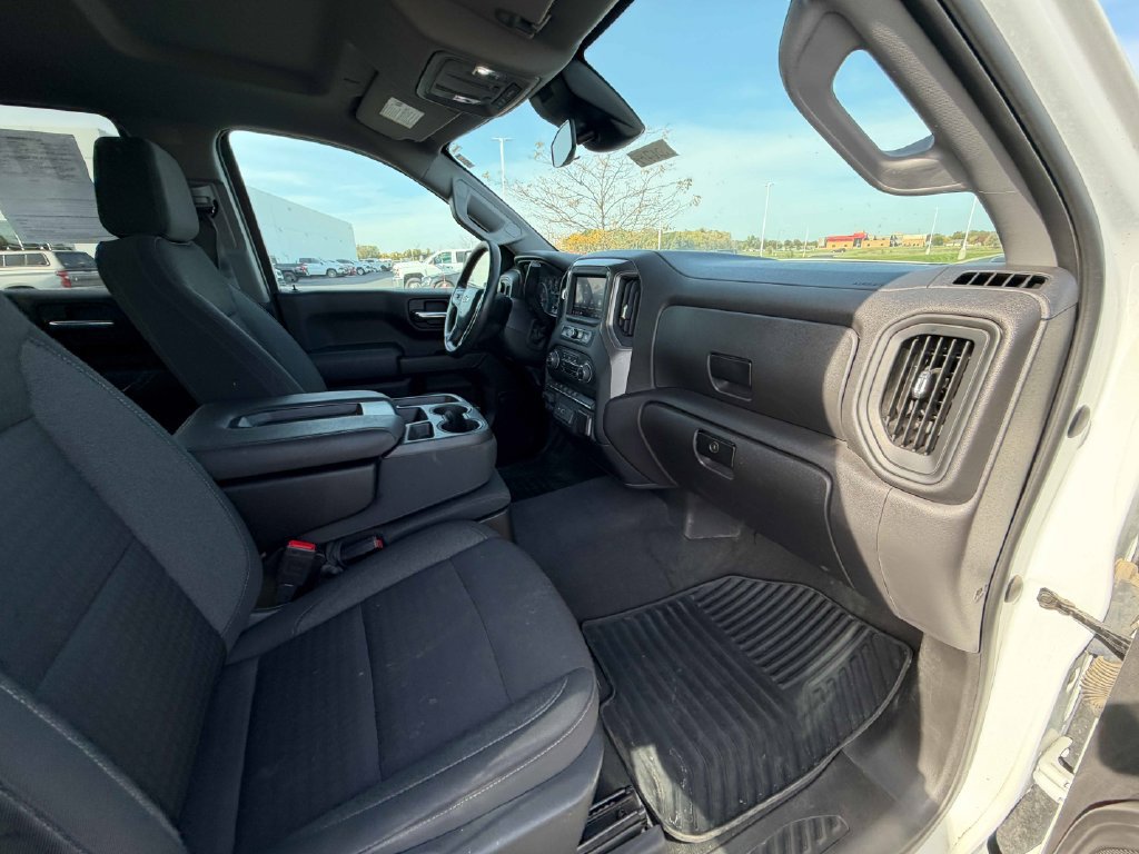 Used 2023 Chevrolet Silverado 1500 Custom AWD/4WD image 22