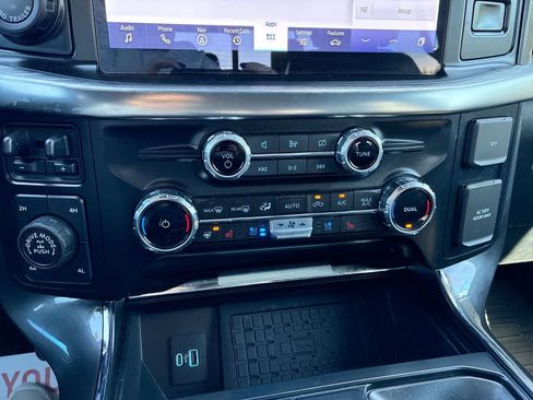 Used 2023 Ford F150 Lariat w/ Equipment Group 502A High image 18