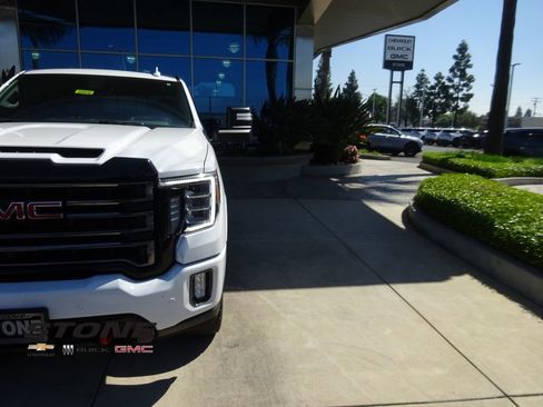Used 2023 GMC Sierra 2500 AT4 w/ AT4 Premium Plus Package image 36