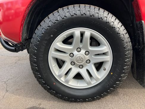 Used 2013 Toyota Tacoma 4x4 Access Cab V6 w/ TRD Sport Pkg image 21