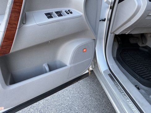 Used 2008 Toyota Highlander Limited image 20