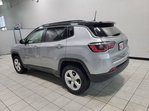 Used 2020 Jeep Compass Latitude w/ Cold Weather Group image 5