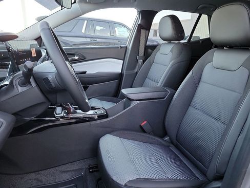 New 2026 Chevrolet Trax LT w/ Driver Confidence Package image 19