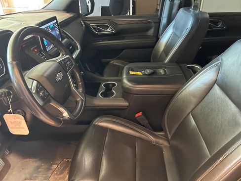 Used 2021 Chevrolet Tahoe Z71 w/ Z71 Signature Package image 7