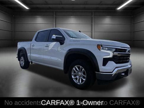 Used 2026 Chevrolet Silverado 1500 LT image 2