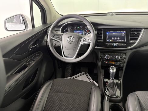 Used 2022 Buick Encore Preferred w/ Safety Package image 30