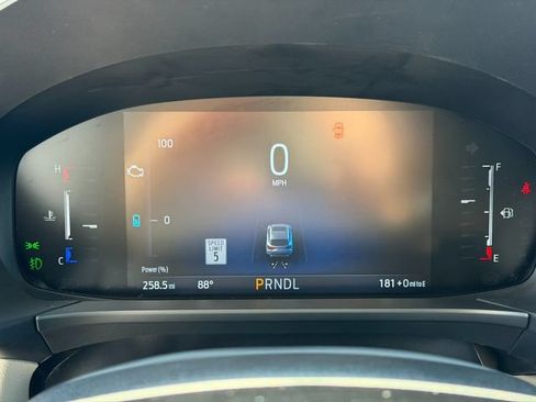 Used 2025 Ford Escape SE FWD image 40