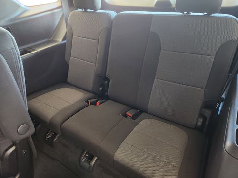 Certified 2023 Chevrolet Traverse LT image 34