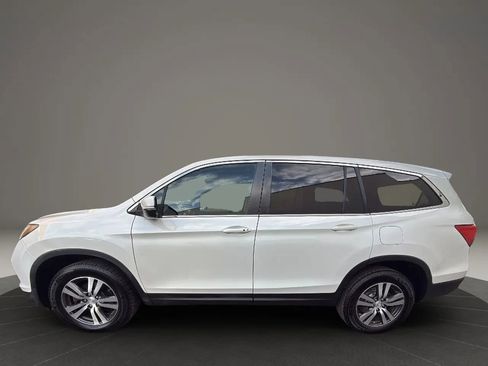 Used 2017 Honda Pilot EX image 8