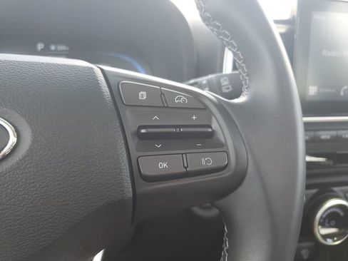 Certified 2024 Hyundai Venue SEL FWD image 22