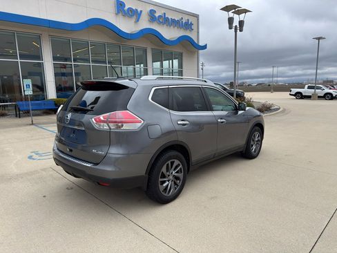 Used 2016 Nissan Rogue SL w/ SL Premium Package image 5