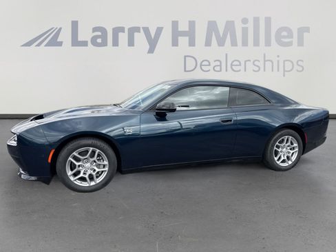 New 2025 Dodge Charger R/T w/ Quick Order Package 25M R/T image 5