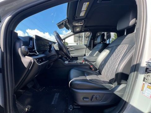 Certified 2023 Kia Sportage X-Line w/ X-Line Premium Package image 18