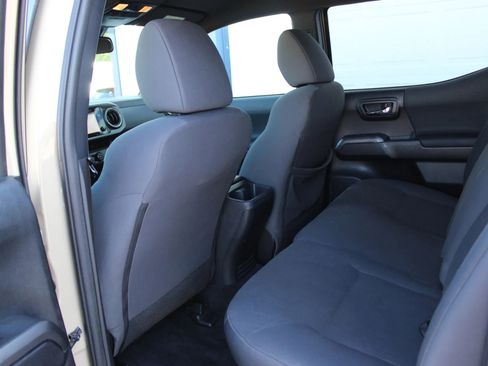 Used 2019 Toyota Tacoma TRD Off-Road RWD image 21
