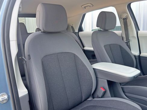 Used 2023 Hyundai Ioniq 5 SE image 32