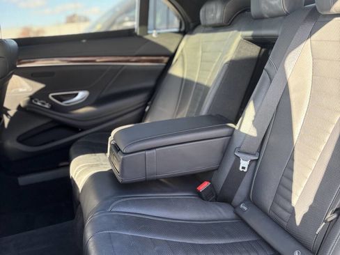 Used 2016 Mercedes-Benz S 550 4MATIC Sedan image 16