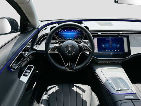 Certified 2025 Mercedes-Benz E 450 4MATIC Sedan image 24