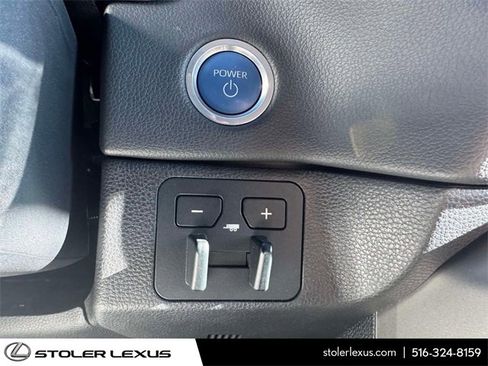 Used 2024 Toyota Tundra Limited image 39