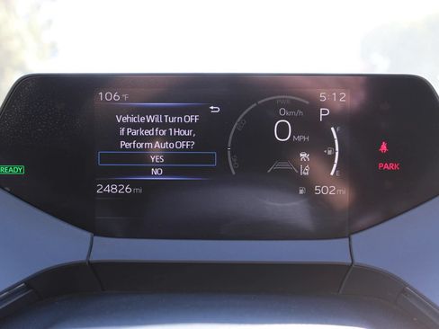 Used 2025 Toyota Prius LE FWD image 18