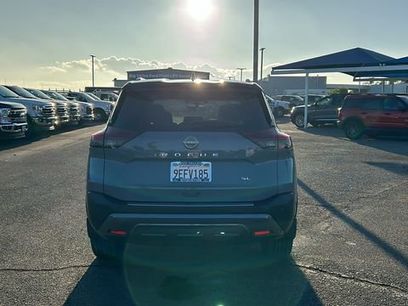 Used 2023 Nissan Rogue SL w/ SL Premium Package