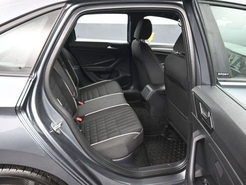 Used 2024 Volkswagen Jetta Sport image 33