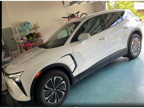 Used 2024 Chevrolet Blazer EV LT AWD/4WD image 1
