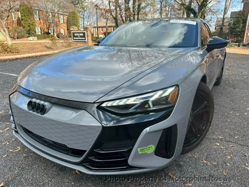 Used 2023 Audi e-tron GT Premium Plus w/ Performance Package image 3