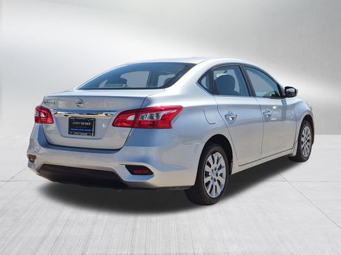 Used 2018 Nissan Sentra S FWD image 5