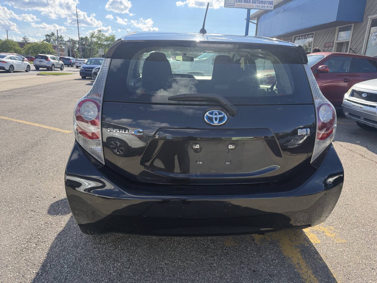 Used 2014 Toyota Prius C One FWD image 14