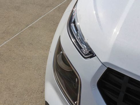 New 2026 Hyundai Venue SE FWD image 12