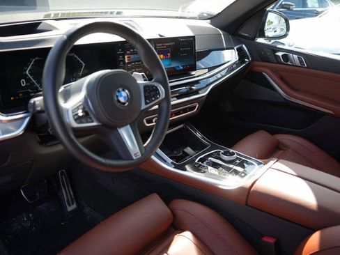Used 2025 BMW X5 xDrive40i w/ Executive Package image 23