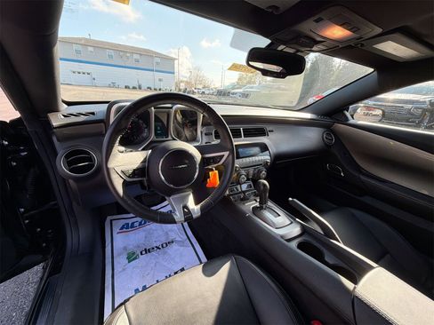 Used 2011 Chevrolet Camaro SS image 10