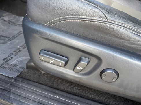 Used 2016 Toyota 4Runner SR5 image 11