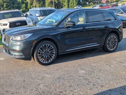 Used 2020 Lincoln Corsair Reserve w/ Equipment Group 202A AWD/4WD image 2