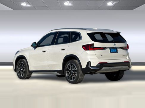 Used 2026 BMW X1 xDrive28i w/ Technology Package AWD/4WD image 3
