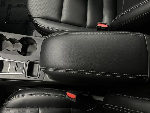 Used 2025 Ford Escape Platinum image 20