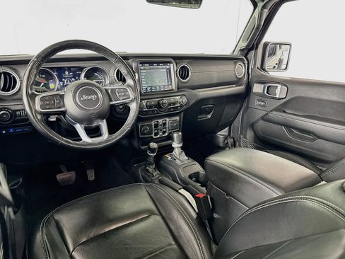 Used 2021 Jeep Wrangler Unlimited Sahara w/ Cold Weather Group AWD/4WD image 29