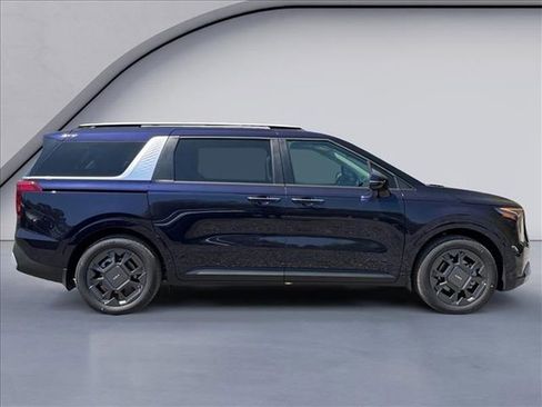 New 2026 Kia Carnival EX image 6