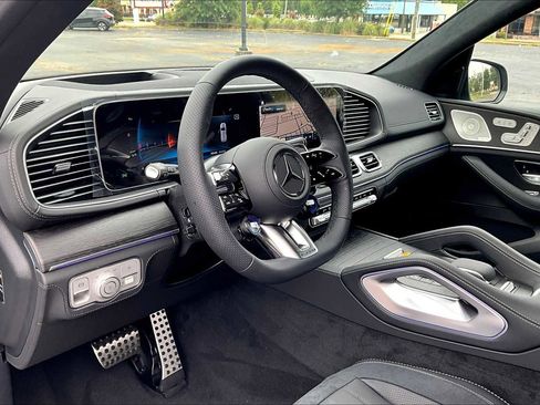 New 2026 Mercedes-Benz GLE 63 AMG S image 9