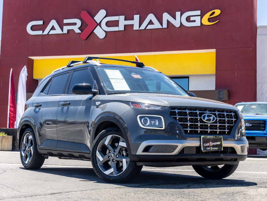 Used 2024 Hyundai Venue Limited FWD image 1