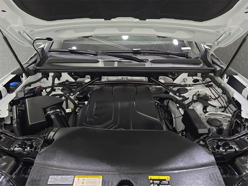 Certified 2025 Audi Q5 2.0T Premium Plus w/ Premium Plus image 33