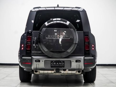 Used 2024 Land Rover Defender 130 Outbound AWD/4WD image 12