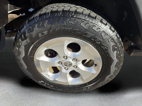 Used 2012 Jeep Wrangler Sport image 43