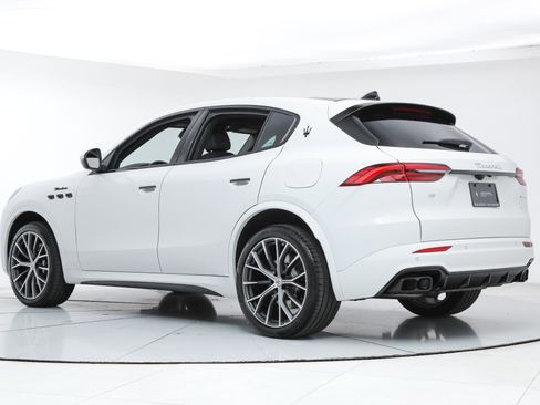 New 2026 Maserati Grecale Modena AWD/4WD image 3