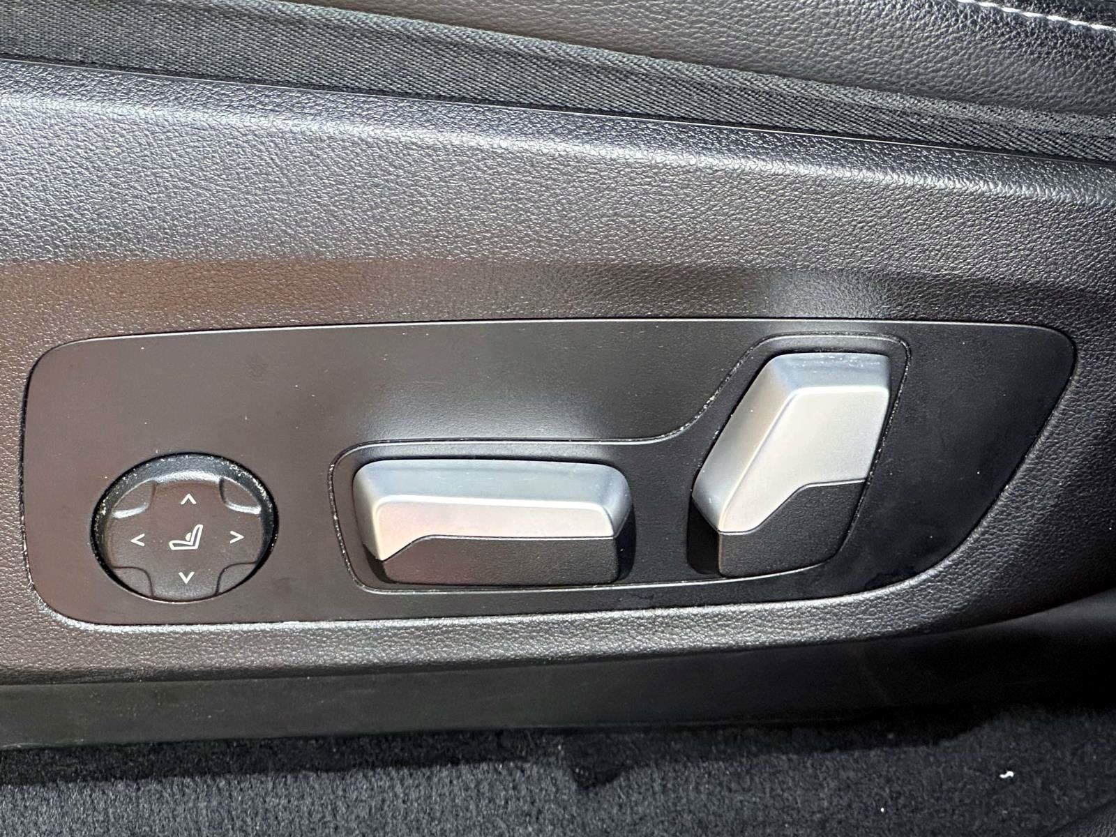 Used 2021 BMW X3 M40i AWD/4WD image 14